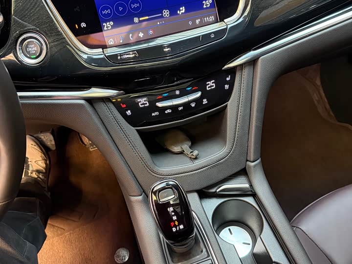 Cadillac XT6 2022 2022款 2.0T 七座四驱豪华型