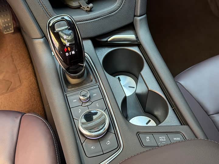 Cadillac XT6 2022 2022款 2.0T 七座四驱豪华型