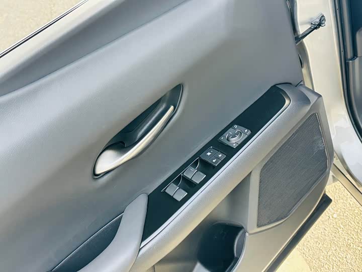 Lexus UX 2020 2020款 260h 探·趣版