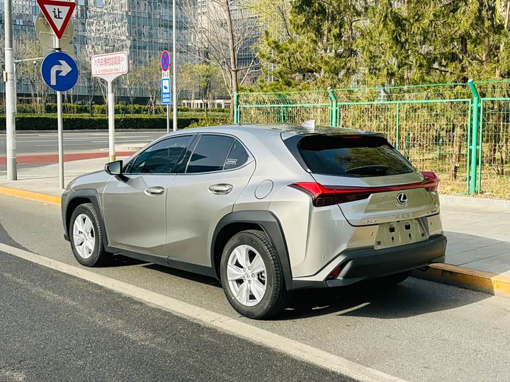 Lexus UX 2020 2020款 260h 探·趣版