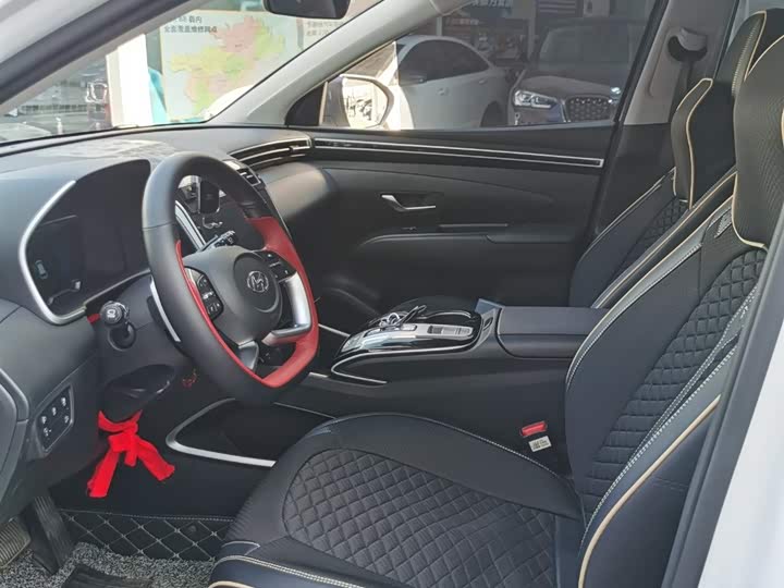 Hyundai Tucson L 2023 2023款 途胜L 1.5T 自动两驱DLX豪华版