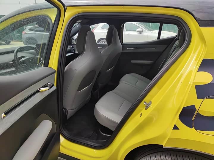 Volvo EX30 2025 2025款 后驱长续航版 Ultra