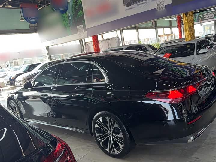 Mercedes-Benz E-Class Hybrid 2024 2024款 E 350 e L 插电式混合动力轿车