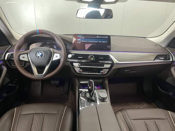 BMW 5 Series Hybrid 2022 2022款 535Le 豪华套装