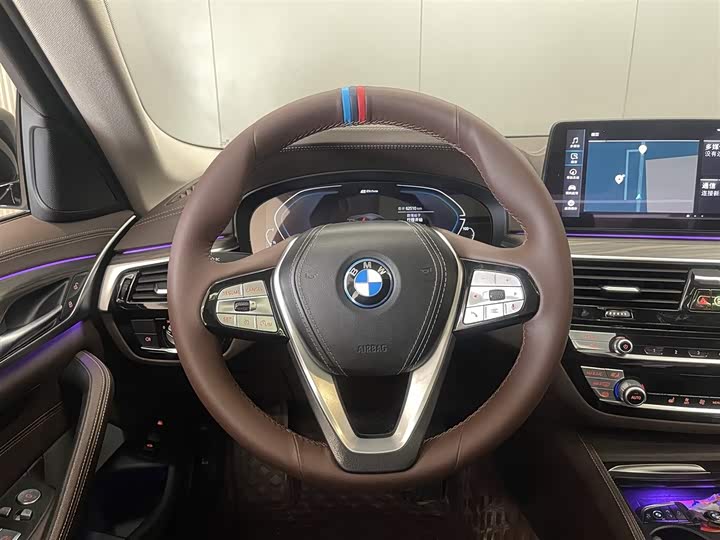 BMW 5 Series Hybrid 2022 2022款 535Le 豪华套装
