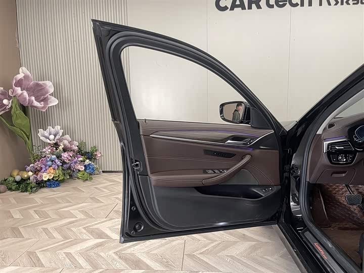 BMW 5 Series Hybrid 2022 2022款 535Le 豪华套装