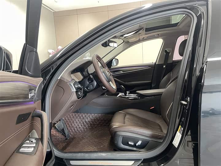 BMW 5 Series Hybrid 2022 2022款 535Le 豪华套装