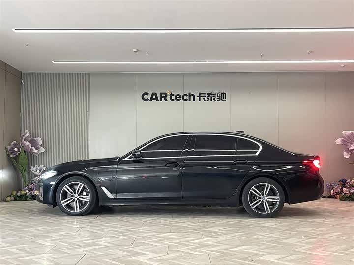 BMW 5 Series Hybrid 2022 2022款 535Le 豪华套装