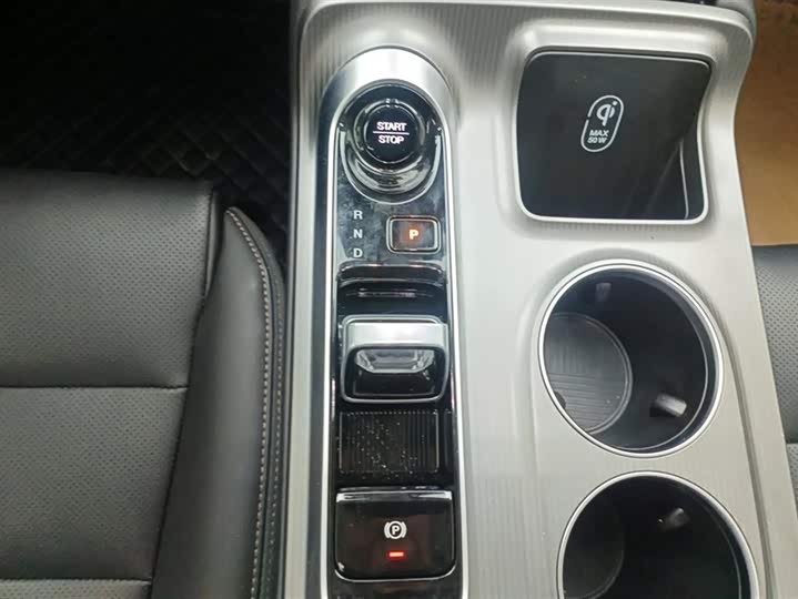 GAC Trumpchi E8 2024 2024款 荣耀系列 2.0L 荣耀版