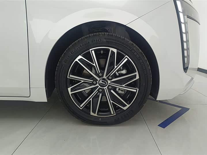 GAC Trumpchi E8 2024 2024款 荣耀系列 2.0L 荣耀版