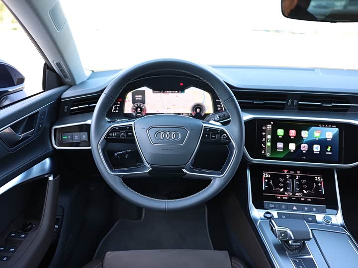 Audi A7L 2024 2024款 45TFSI quattro S-line 见远型 流晶套装