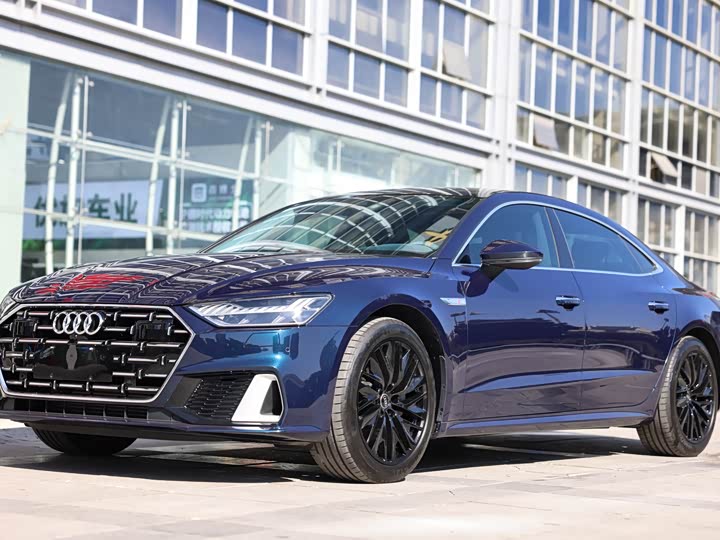 Audi A7L 2024 2024款 45TFSI quattro S-line 见远型 流晶套装