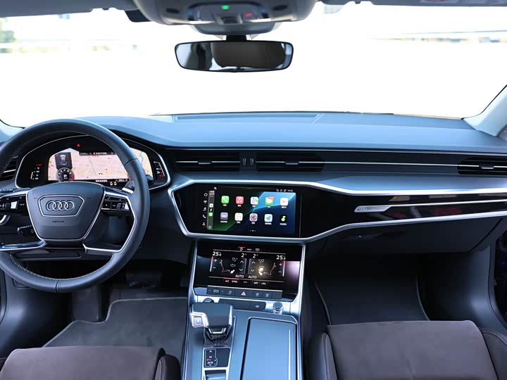 Audi A7L 2024 2024款 45TFSI quattro S-line 见远型 流晶套装