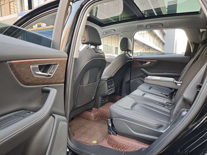 Audi Q7 2024 2024款 45 TFSI quattro S line运动型