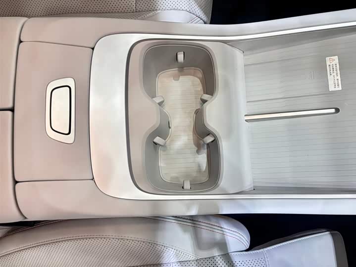 Nio Onvo L60 2024 2024款 60kWh 后驱版