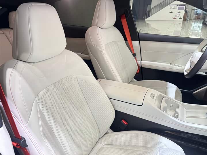 Nio Onvo L60 2024 2024款 60kWh 后驱版