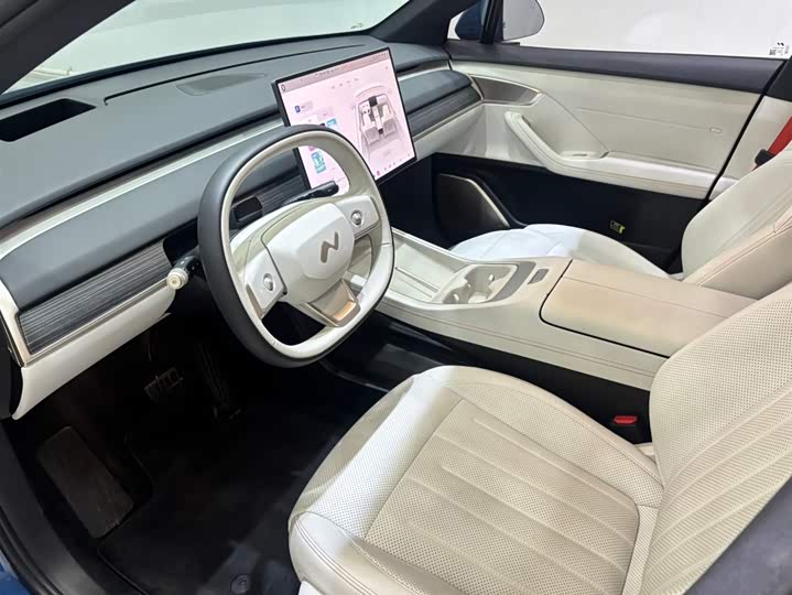 Nio Onvo L60 2024 2024款 60kWh 后驱版