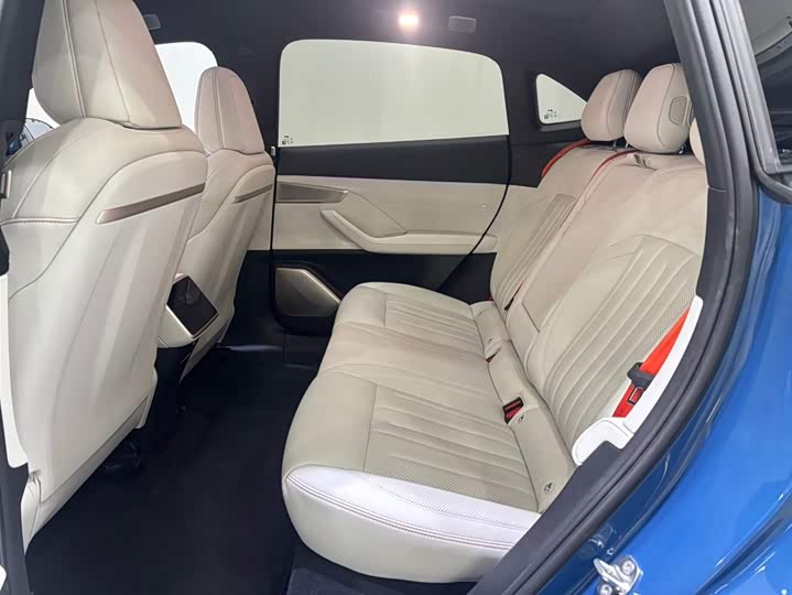 Nio Onvo L60 2024 2024款 60kWh 后驱版