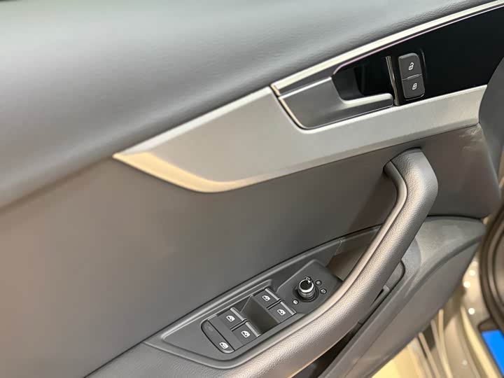 Audi A4 2024 2024款 Avant 40 TFSI 时尚运动型