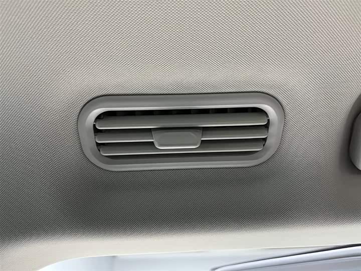 Ford Edge 2025 2025款 锐界L 2.0T EcoBoost E混动四驱七座至尊型