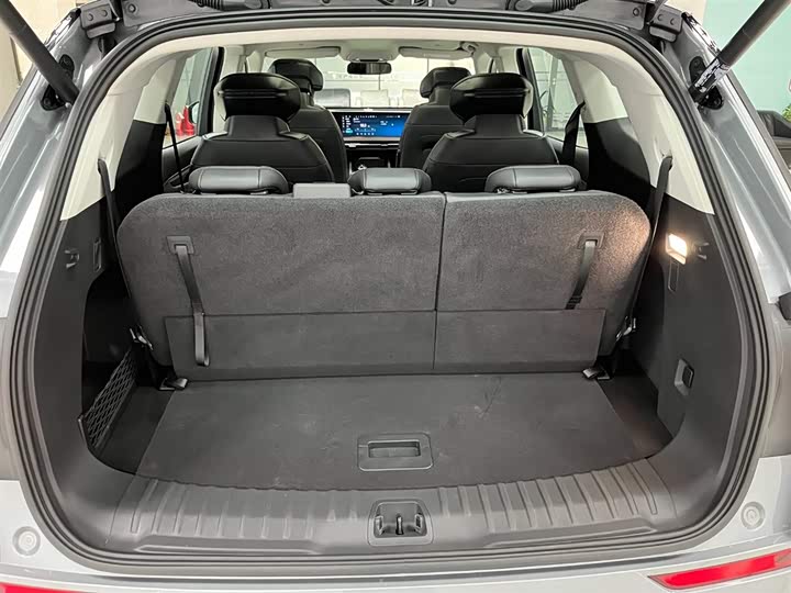 Ford Edge 2025 2025款 锐界L 2.0T EcoBoost E混动四驱七座至尊型