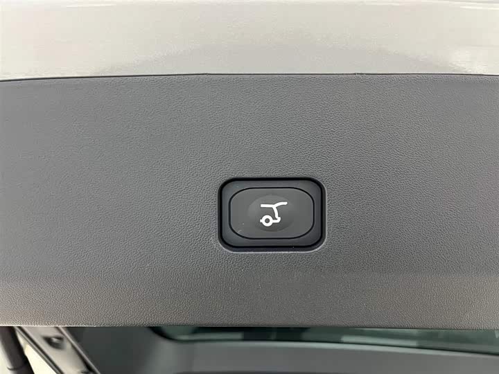 Ford Edge 2025 2025款 锐界L 2.0T EcoBoost E混动四驱七座至尊型