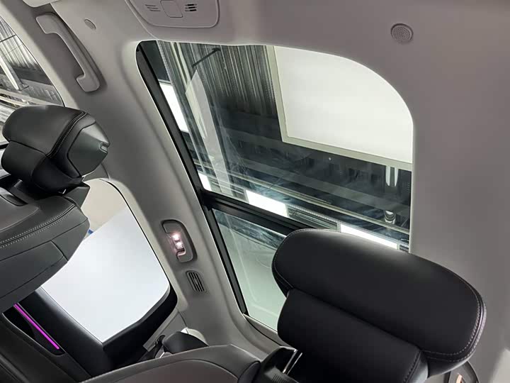 Ford Edge 2025 2025款 锐界L 2.0T EcoBoost E混动四驱七座至尊型