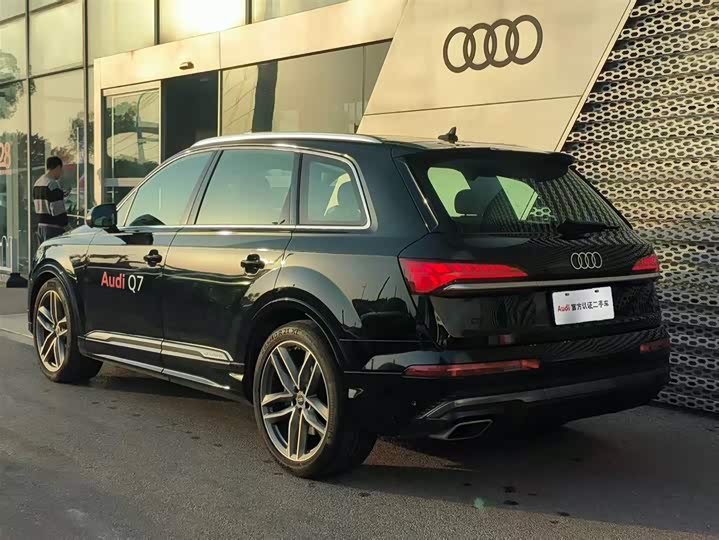 Audi Q7 2024 2024款 45 TFSI quattro S line运动型