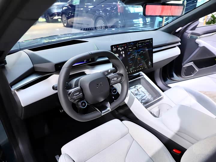 XPeng P7 2025 2025款 750 四驱高性能 Ultra