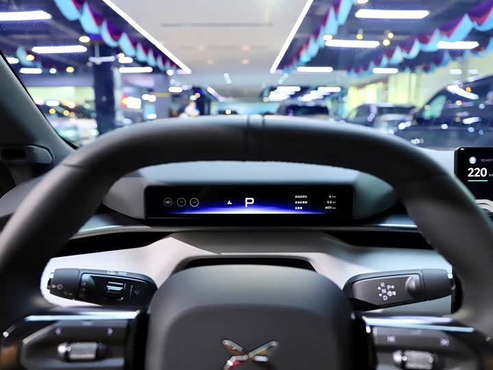 XPeng P7 2025 2025款 750 四驱高性能 Ultra