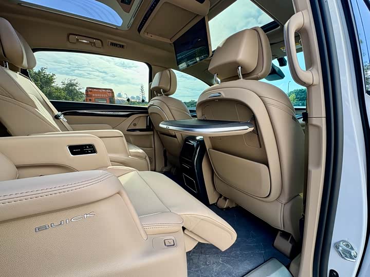 Buick GL8 Hybrid 2025 2025款 陆尚 尊享版 7座