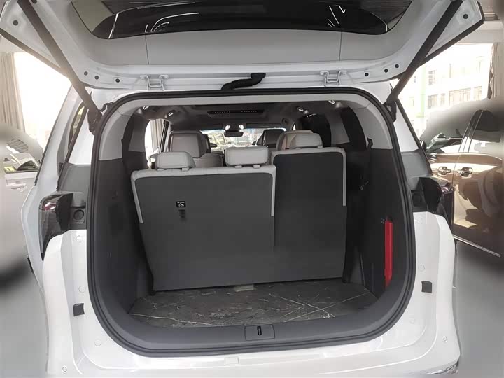 Buick GL8 ES 2025 2025款 陆尊 尊享版