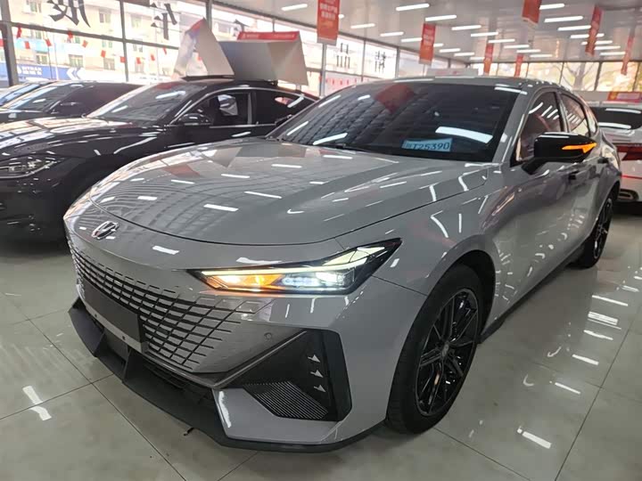 Changan UNI-V Hybrid 2023 2023款 智电iDD 1.5T 113km智趣型