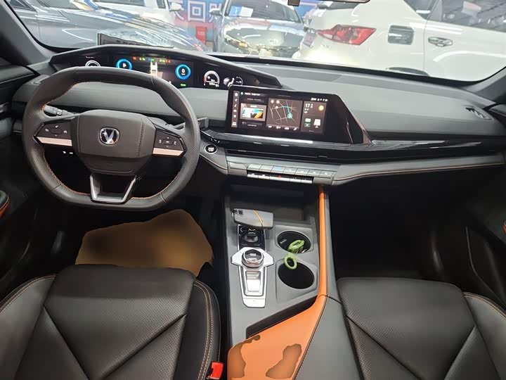 Changan UNI-V Hybrid 2023 2023款 智电iDD 1.5T 113km智趣型