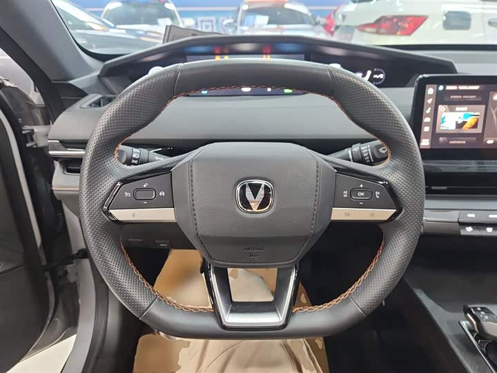 Changan UNI-V Hybrid 2023 2023款 智电iDD 1.5T 113km智趣型