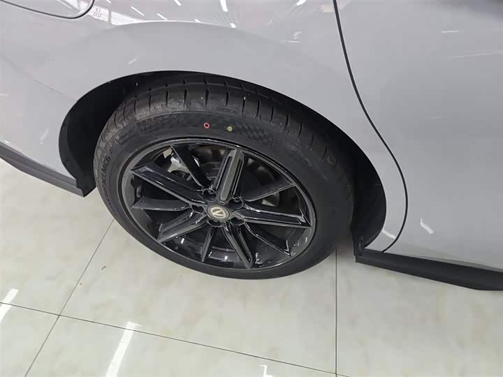 Changan UNI-V Hybrid 2023 2023款 智电iDD 1.5T 113km智趣型