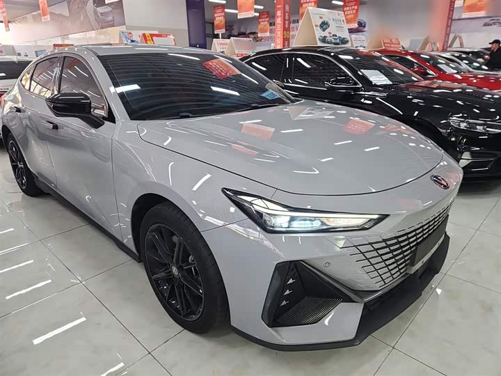 Changan UNI-V Hybrid 2023 2023款 智电iDD 1.5T 113km智趣型