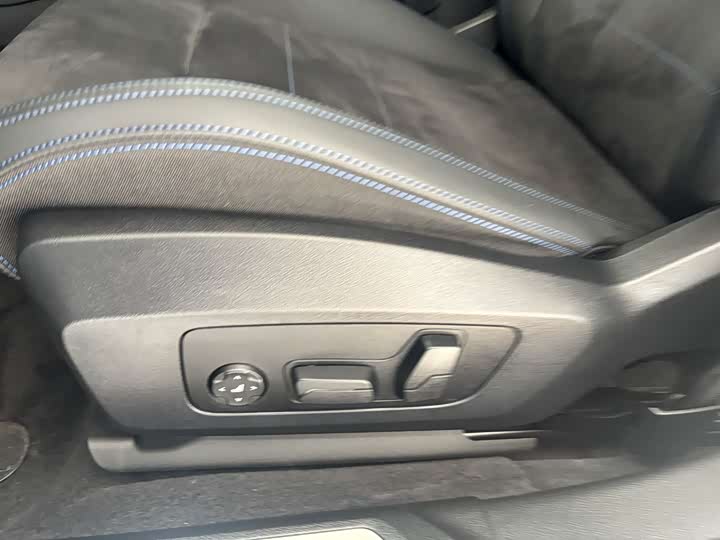 BMW 2 Series 2025 2025款 225L M运动套装