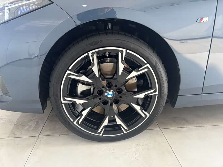 BMW 2 Series 2025 2025款 225L M运动套装