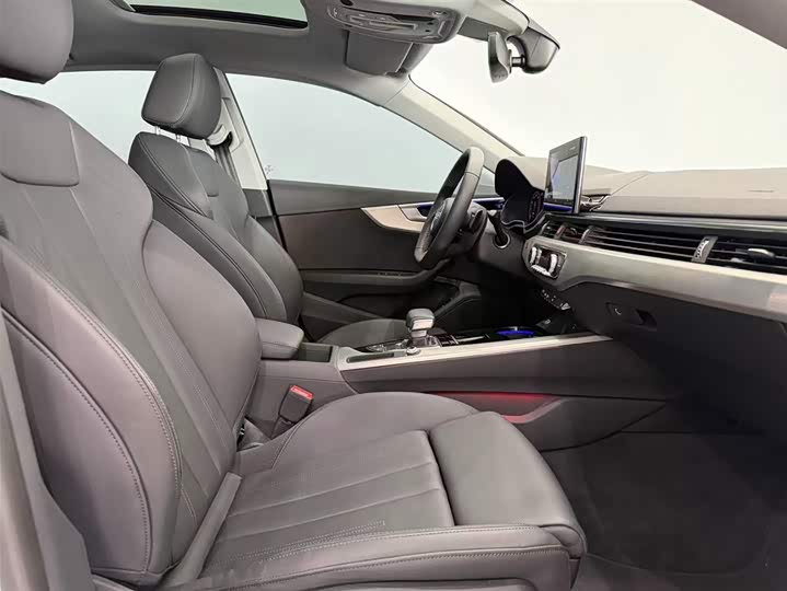 Audi A5 2024 2024款 Sportback 40 TFSI 时尚动感型