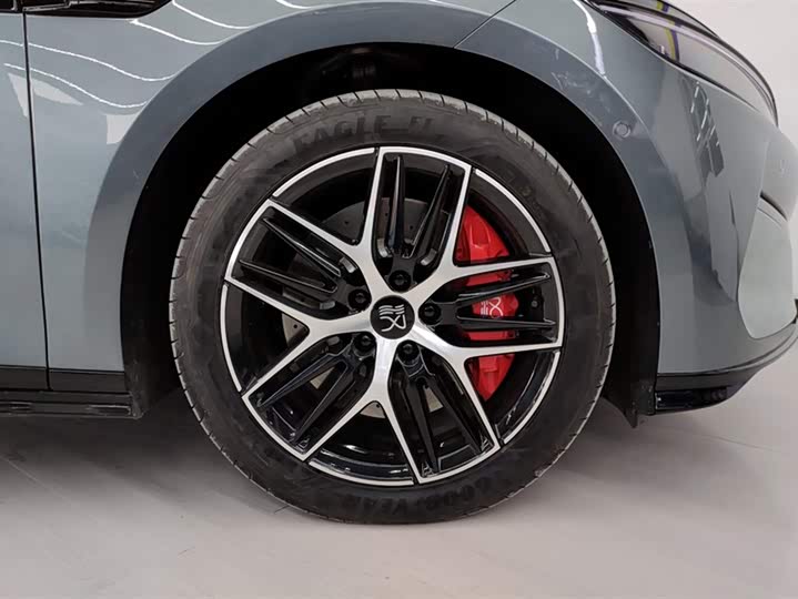 BYD Han L 2025 2025款 DM-p 四驱激光雷达旗舰型