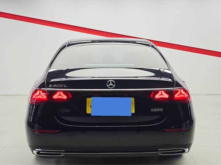 Mercedes-Benz E-Class 2025 2025款 E 300 L 豪华型