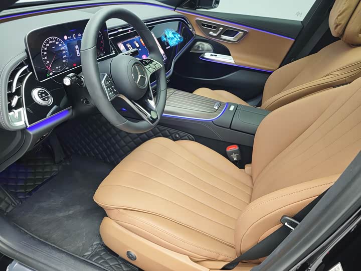 Mercedes-Benz E-Class 2025 2025款 E 300 L 豪华型