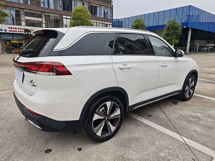 Changan X7 Plus 2024 2024款 1.5T 自动尊耀型 7座