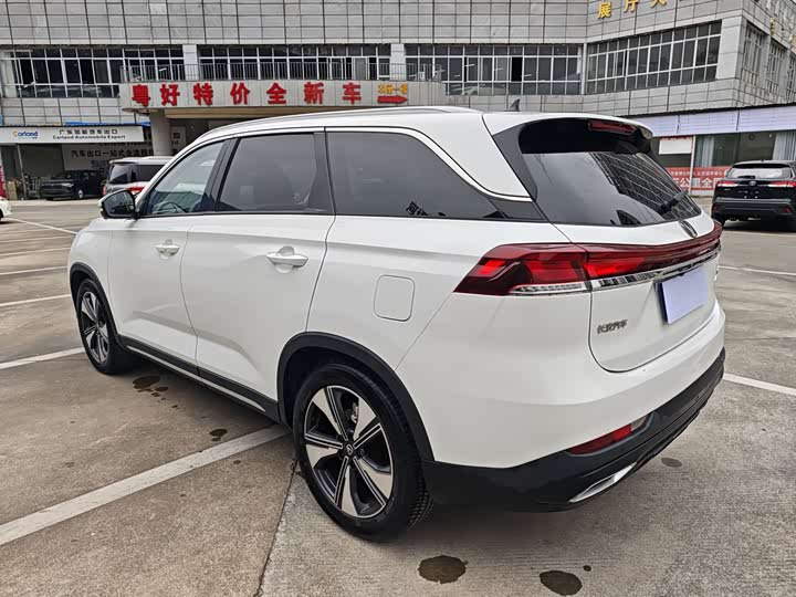 Changan X7 Plus 2024 2024款 1.5T 自动尊耀型 7座