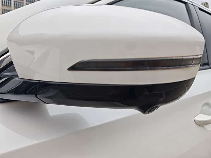 Changan X7 Plus 2024 2024款 1.5T 自动尊耀型 7座