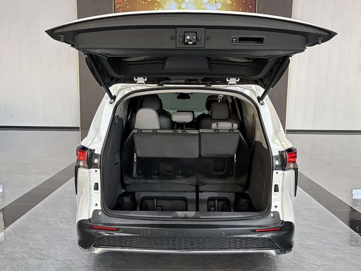 Toyota Granvia 2024 2024款 2.5L混动 舒适版