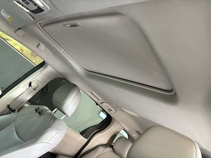 Toyota Granvia 2024 2024款 2.5L混动 舒适版