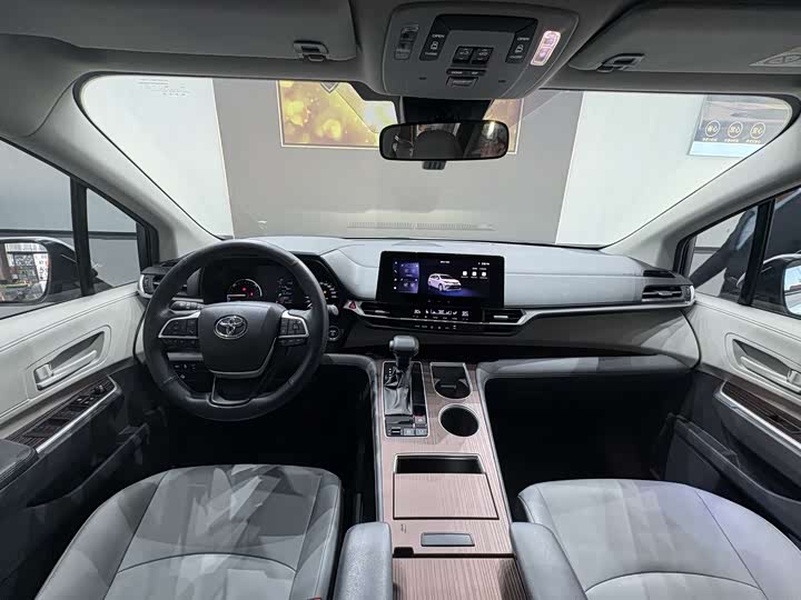 Toyota Granvia 2024 2024款 2.5L混动 舒适版