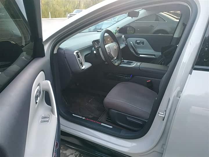 Leapmotor B01 2025 2025款 550舒享版